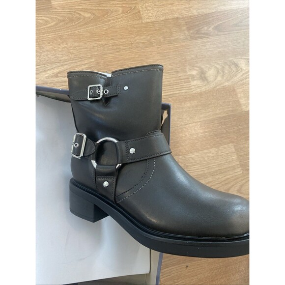 New Universal Thread Women's Connor Harness Buckle Ankle Boots Brown 9.5 - Picture 6 of 8